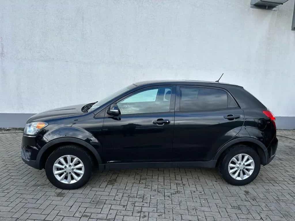 Ssangyong Korando 2.0 Eco Diesel e-XDi 200 110 Crystal 2WD 06/2015-photo-4