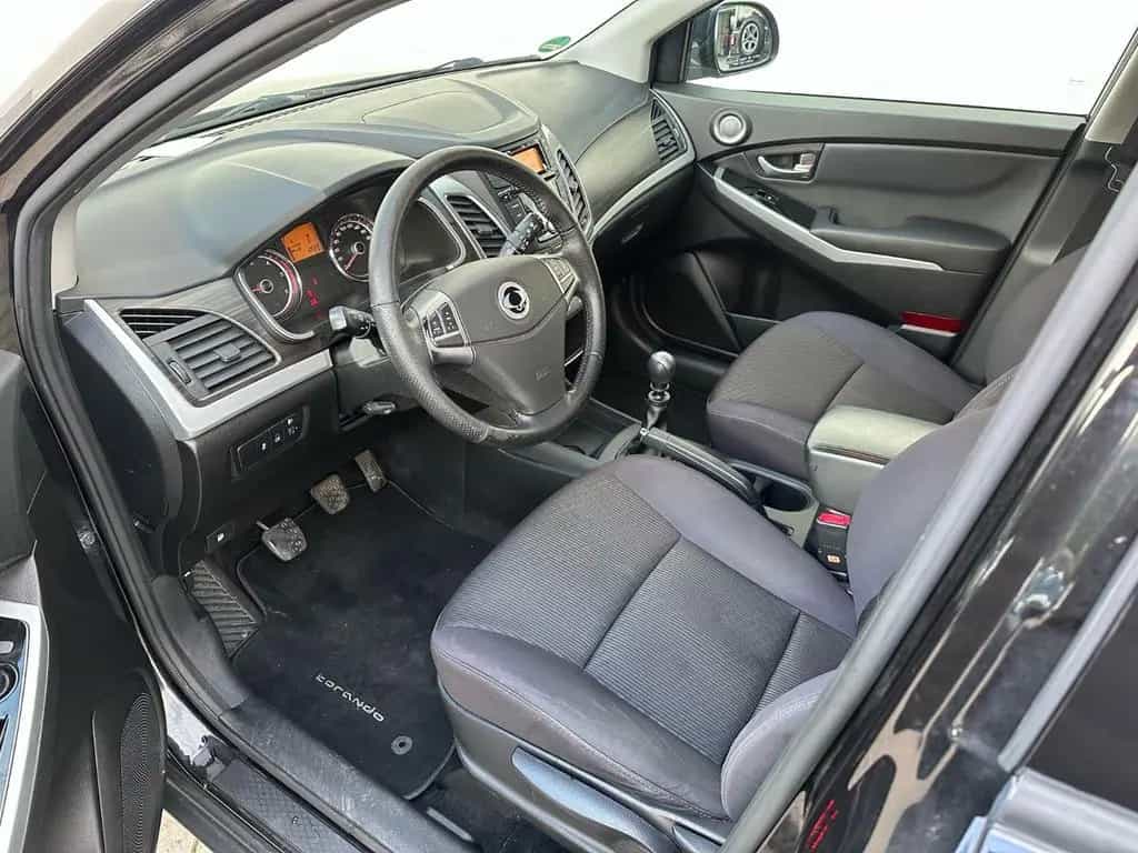 Ssangyong Korando 2.0 Eco Diesel e-XDi 200 110 Crystal 2WD 06/2015-photo-7
