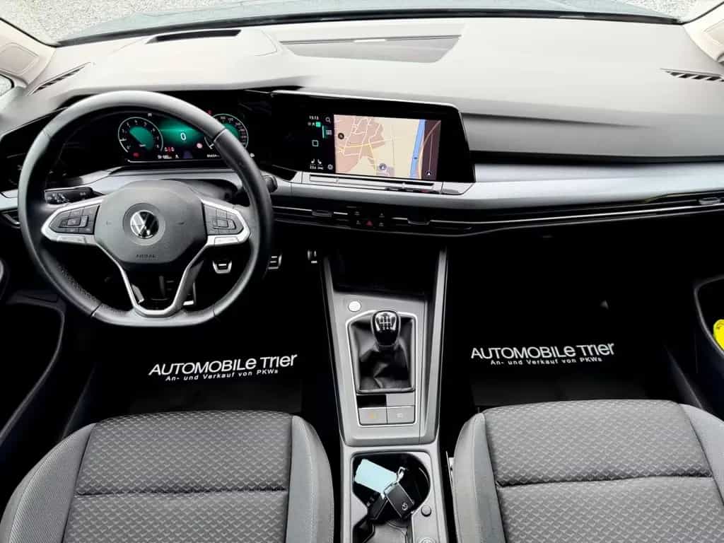 Volkswagen Golf 8 Lim. 1.5 TSI /NAVI/LED/ACC/HUD/CAM/GARANT 01/2023-photo-10