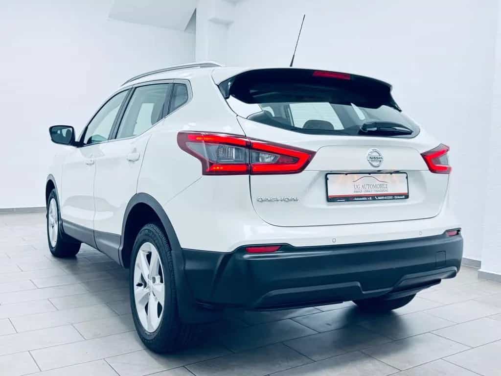 Nissan Qashqai Visia 1.5 DCI * R-KAMERA * AUT * PANO 05/2019-photo-11