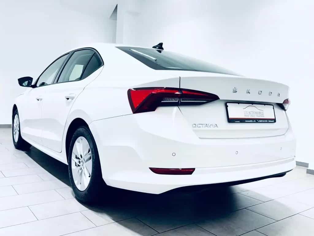 Skoda Octavia Lim. Ambition * NAVI * VIRTUAL * TEMP * 05/2022-photo-7