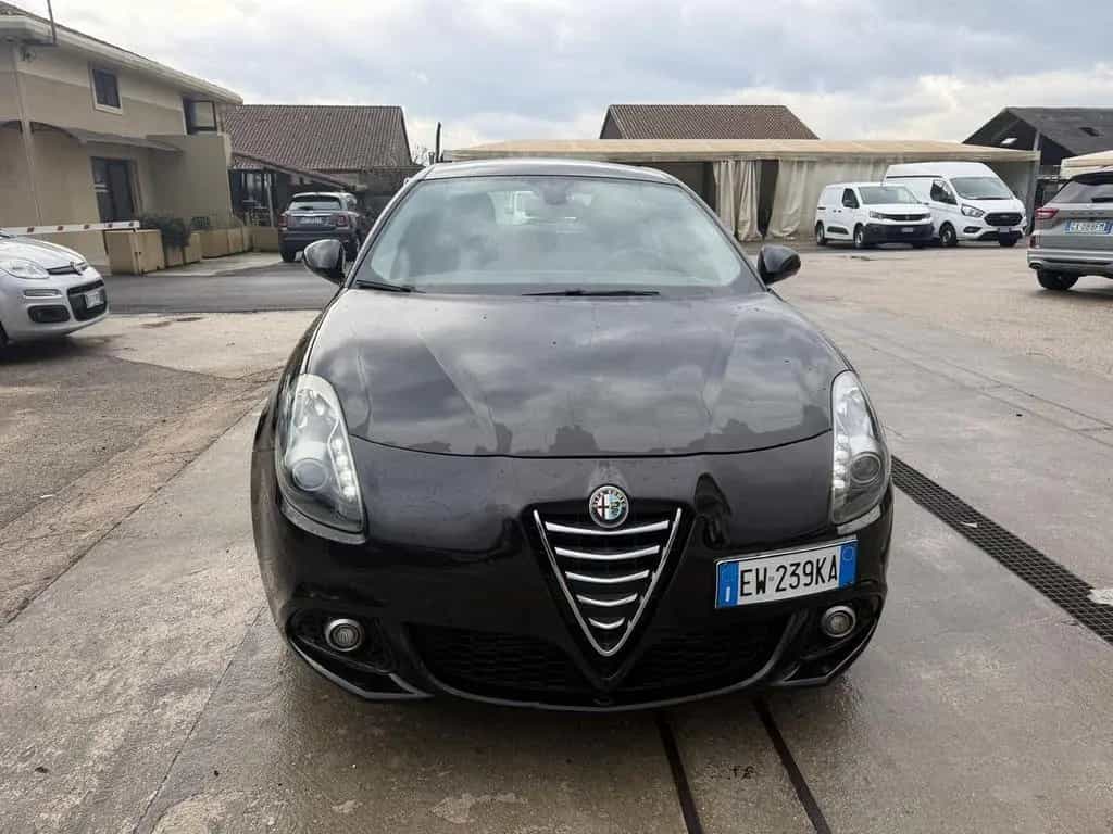 Alfa Romeo Giulietta 1.6 JTDm-2 105 CV Distincti 08/2014-photo-1