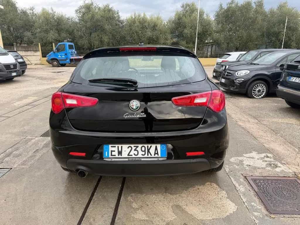 Alfa Romeo Giulietta 1.6 JTDm-2 105 CV Distincti 08/2014-photo-4