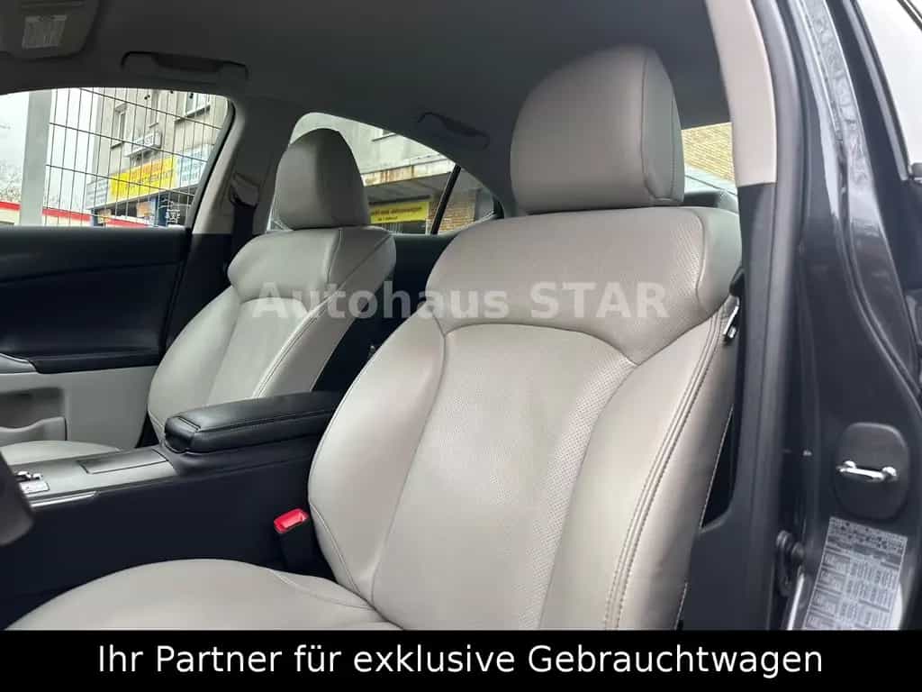 Lexus IS250 V6 / KAMERA - NAVI - SITZKLIMA - AUTOMATIK 01/2010-photo-11