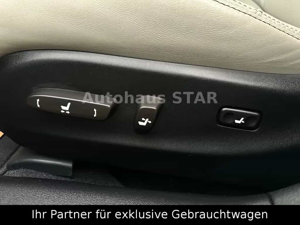 Lexus IS250 V6 / KAMERA - NAVI - SITZKLIMA - AUTOMATIK 01/2010-photo-13