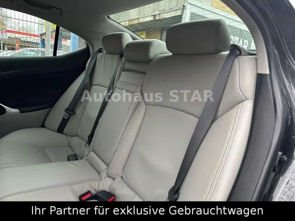 Lexus IS250 V6 / KAMERA - NAVI - SITZKLIMA - AUTOMATIK 01/2010-photo-16