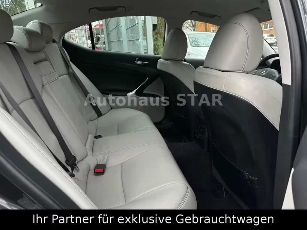 Lexus IS250 V6 / KAMERA - NAVI - SITZKLIMA - AUTOMATIK 01/2010-photo-17
