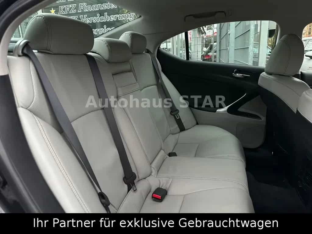 Lexus IS250 V6 / KAMERA - NAVI - SITZKLIMA - AUTOMATIK 01/2010-photo-18