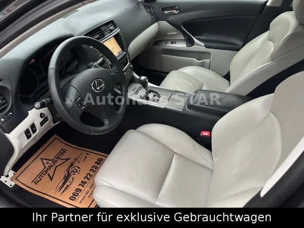 Lexus IS250 V6 / KAMERA - NAVI - SITZKLIMA - AUTOMATIK 01/2010-photo-6