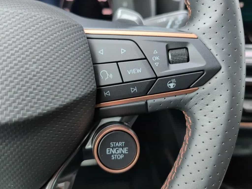 Cupra Leon 1.5 eTSI DSG 18" Pa.XL Navi Edge Allwetter 02/2025-photo-25