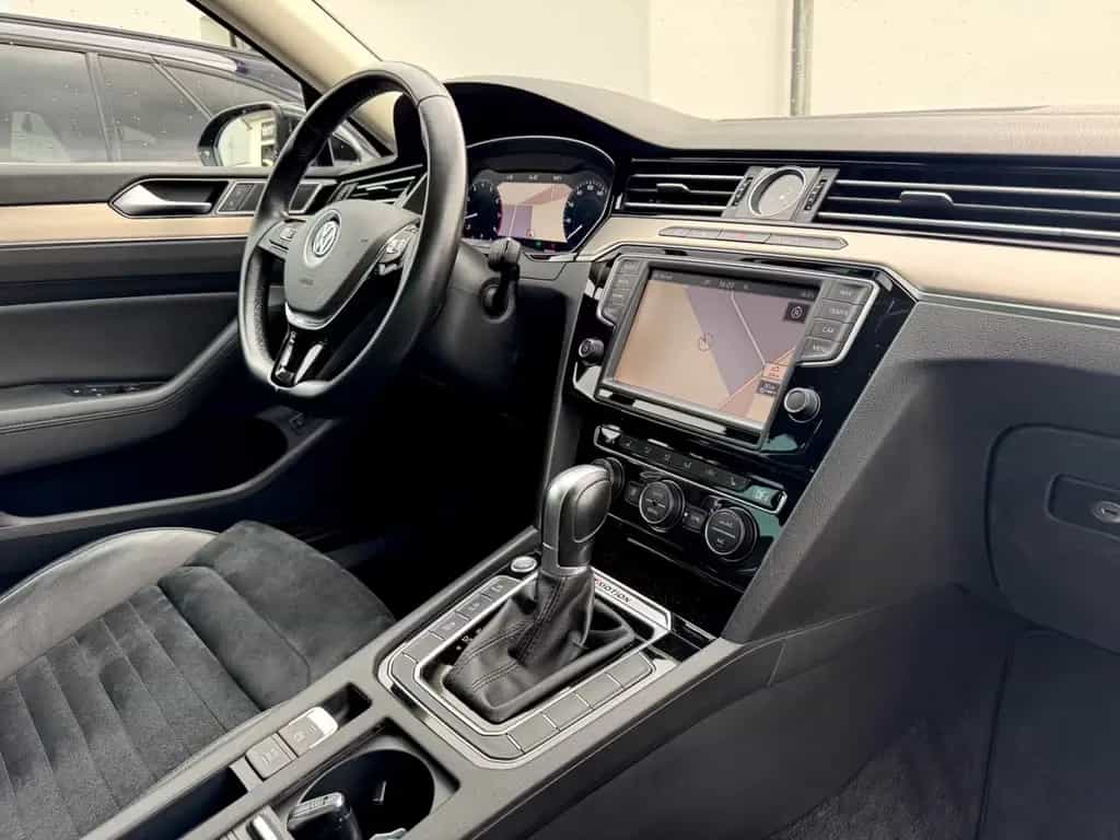 Volkswagen Passat Variant Highline 2.0 TSI DSG 4Motion 09/2016-photo-10