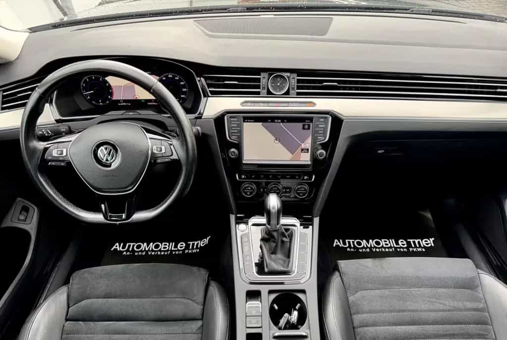 Volkswagen Passat Variant Highline 2.0 TSI DSG 4Motion 09/2016-photo-9