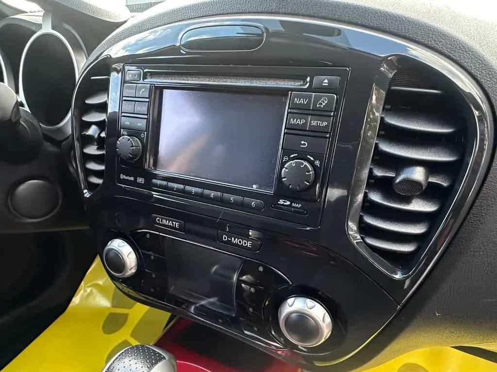 Nissan Juke *Aut.*4x4*Navi*53TKM*SitzH*TÜV Neu 08/2011-photo-14