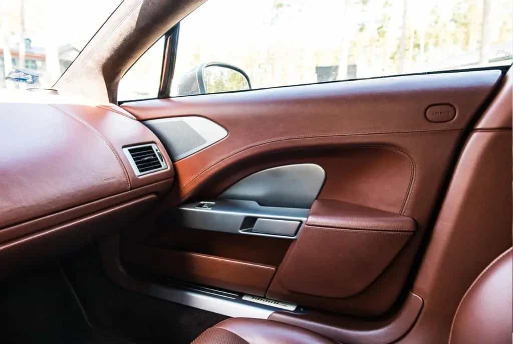 Aston Martin Rapide V12 07/2010-photo-11