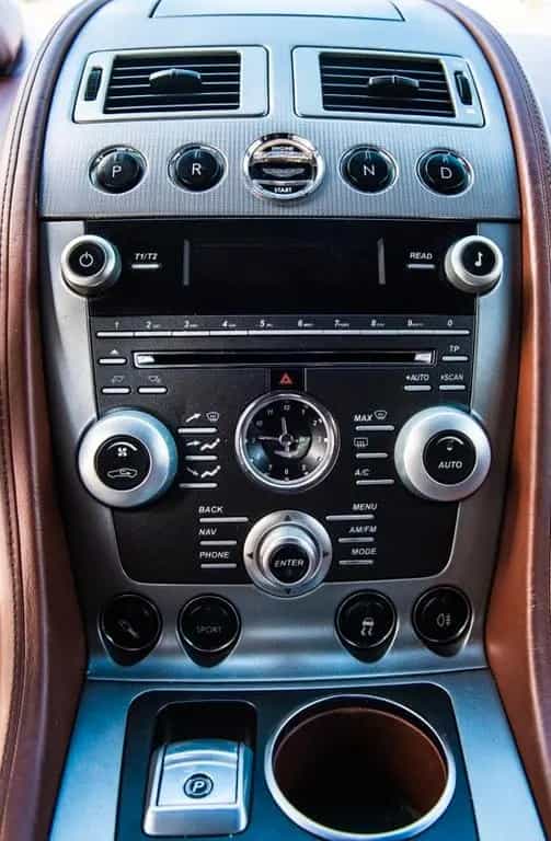 Aston Martin Rapide V12 07/2010-photo-7