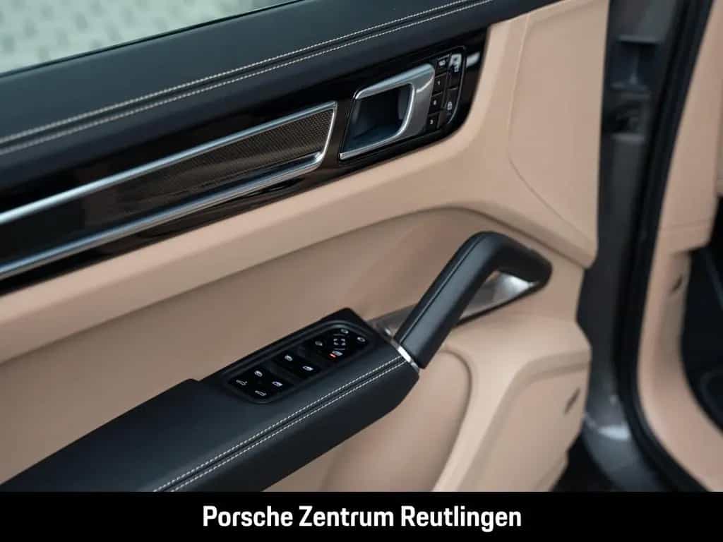 Porsche Cayenne Turbo HA-Lenkung Head-Up LED-Matrix 03/2020-photo-19