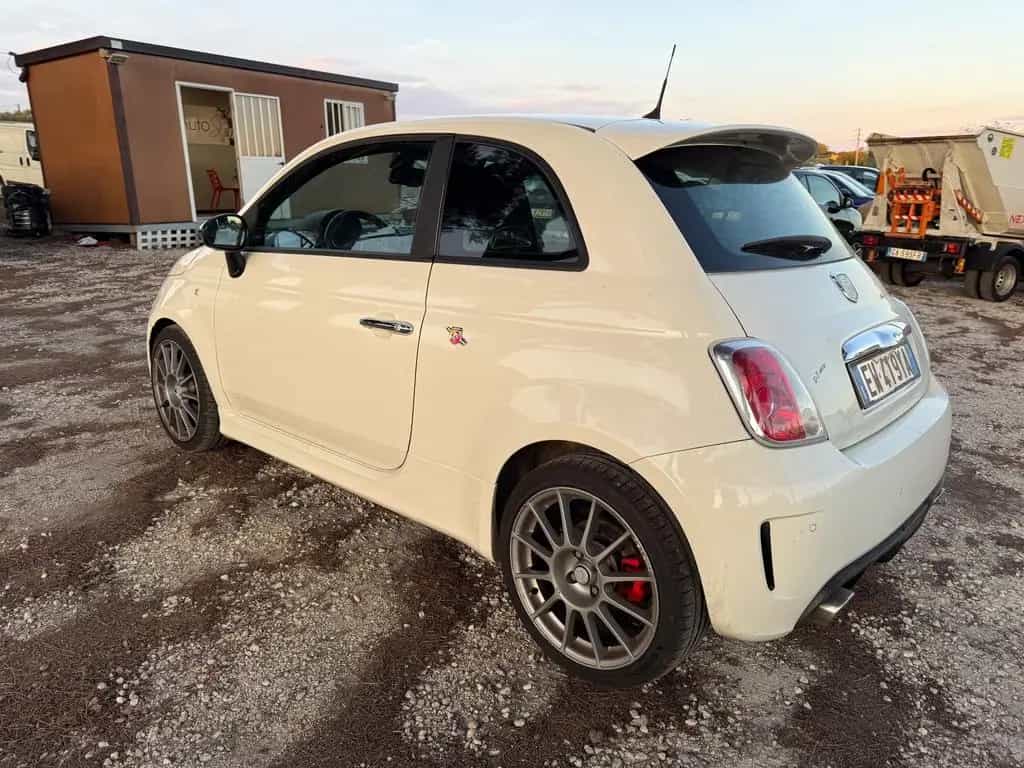 Abarth 500 1.4 Turbo T-Jet Custom 08/2014-photo-6