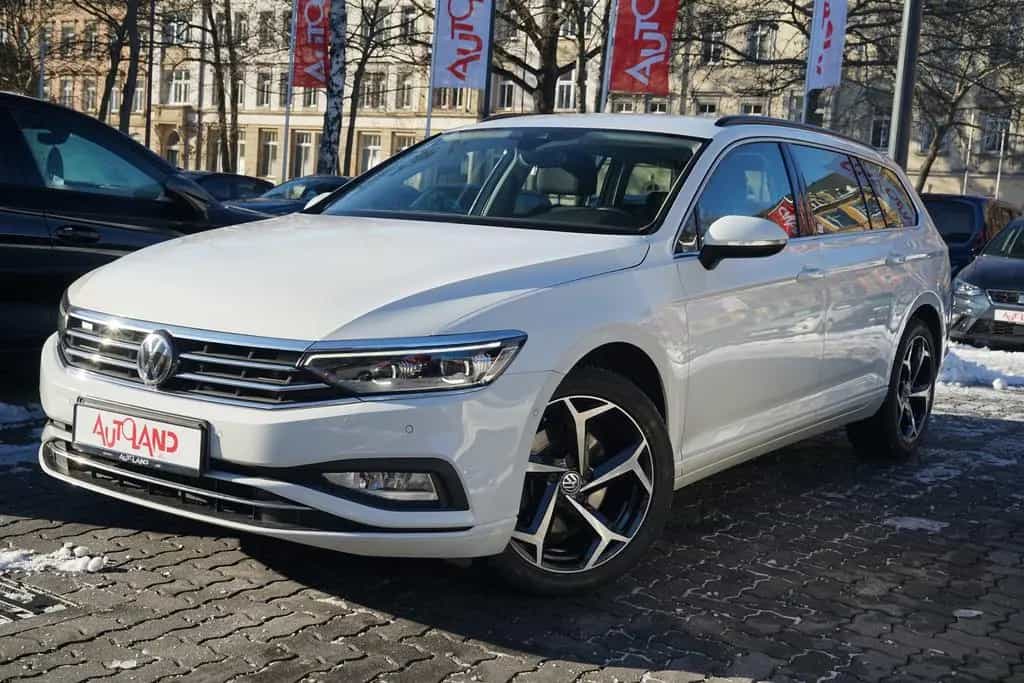 Volkswagen Passat Variant 2.0TSI DSG Business LED Navi ACC 09/2019-photo-1