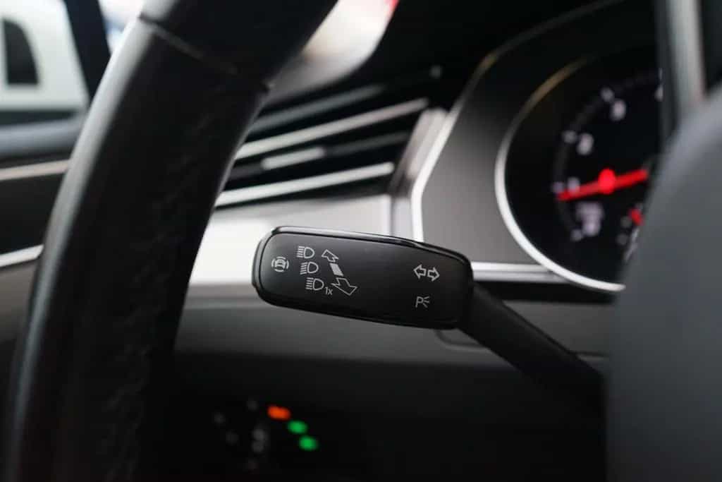 Volkswagen Passat Variant 2.0TSI DSG Business LED Navi ACC 09/2019-photo-16