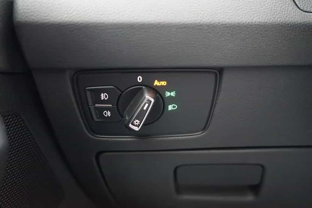 Volkswagen Passat Variant 2.0TSI DSG Business LED Navi ACC 09/2019-photo-26