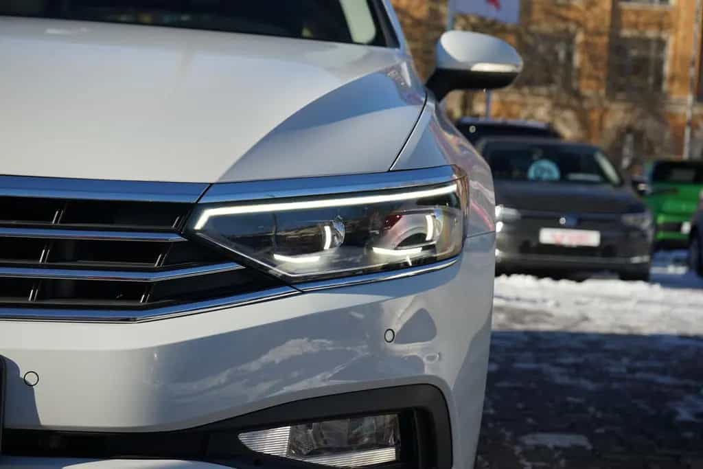 Volkswagen Passat Variant 2.0TSI DSG Business LED Navi ACC 09/2019-photo-30