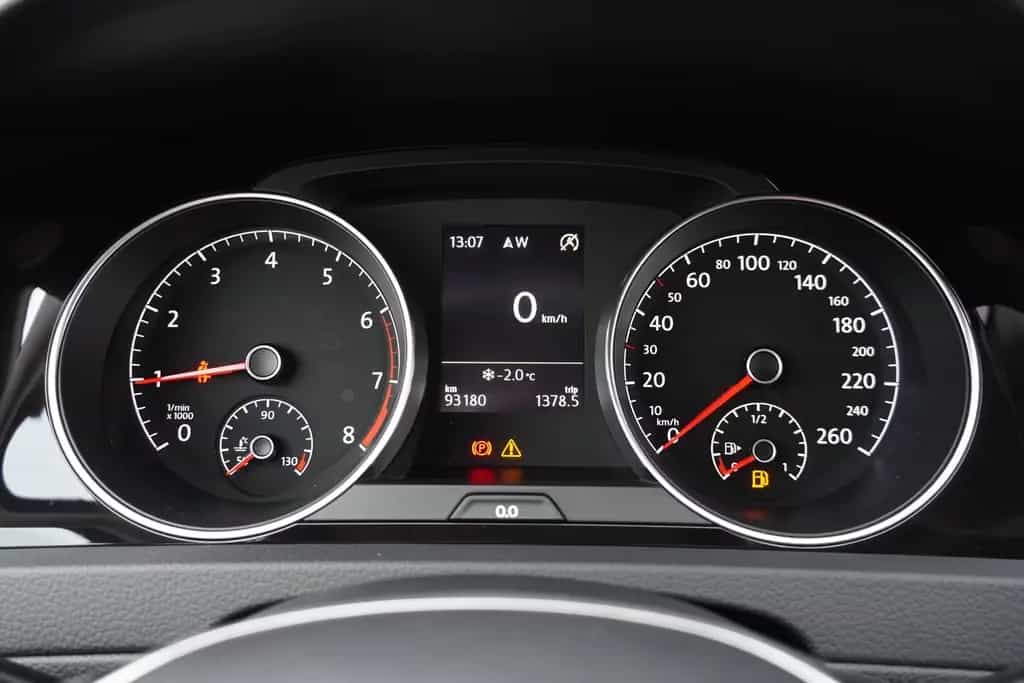 Volkswagen Golf VII 1.0 Sound Klimaaut. LED ACC Dynaudio 07/2017-photo-23