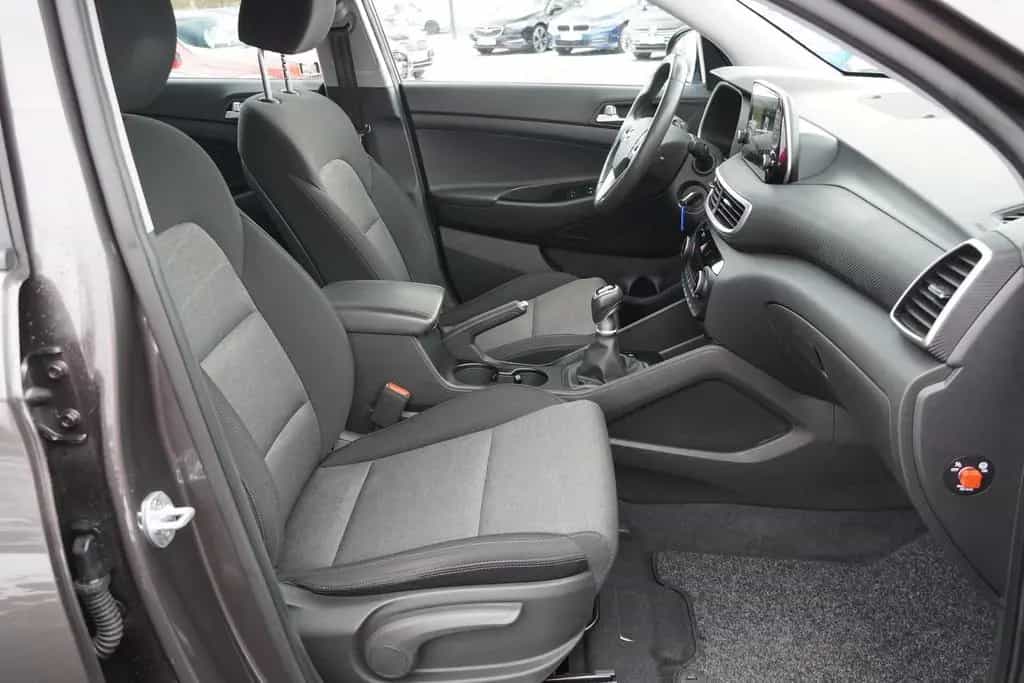 Hyundai TUCSON 1.6 T-GDI Klimaaut. Navi Kamera AHK 02/2020-photo-15