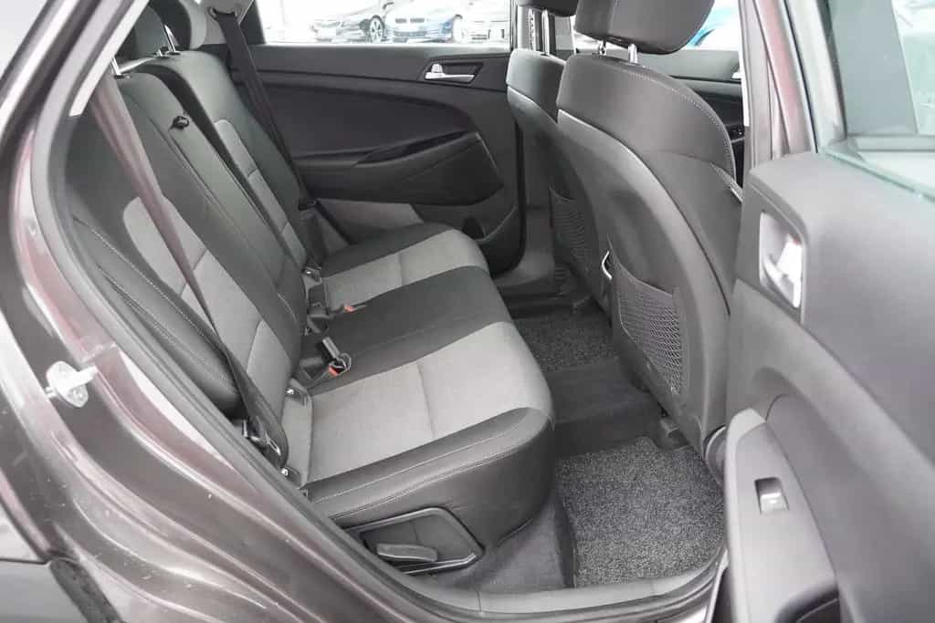 Hyundai TUCSON 1.6 T-GDI Klimaaut. Navi Kamera AHK 02/2020-photo-16