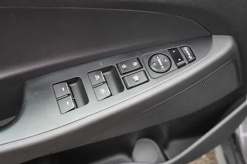 Hyundai TUCSON 1.6 T-GDI Klimaaut. Navi Kamera AHK 02/2020-photo-19