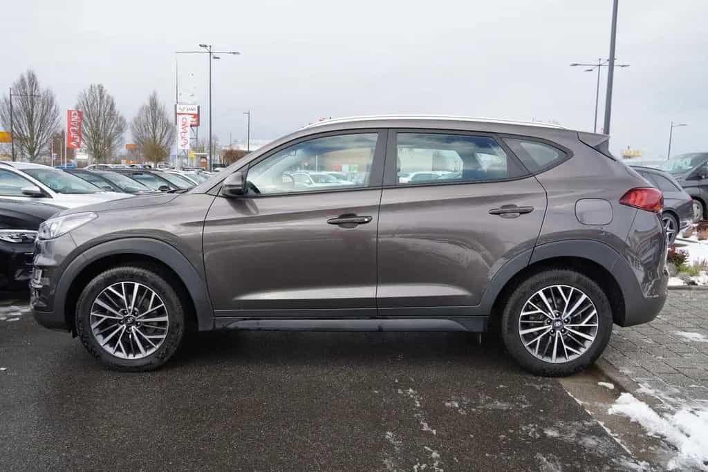 Hyundai TUCSON 1.6 T-GDI Klimaaut. Navi Kamera AHK 02/2020-photo-2