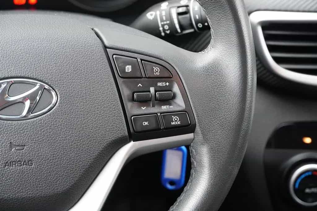 Hyundai TUCSON 1.6 T-GDI Klimaaut. Navi Kamera AHK 02/2020-photo-24