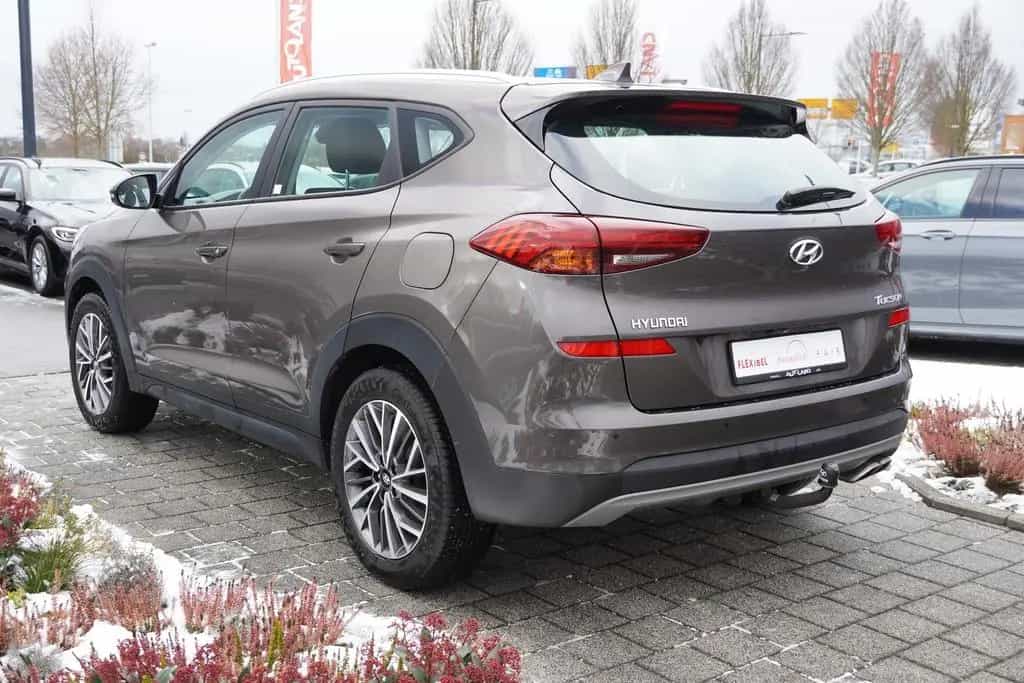 Hyundai TUCSON 1.6 T-GDI Klimaaut. Navi Kamera AHK 02/2020-photo-3