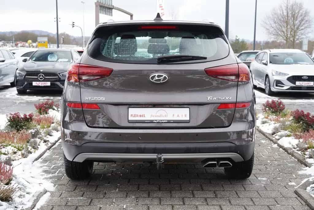 Hyundai TUCSON 1.6 T-GDI Klimaaut. Navi Kamera AHK 02/2020-photo-4