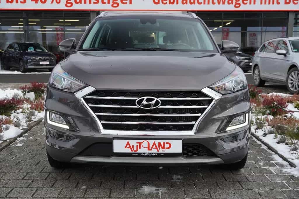 Hyundai TUCSON 1.6 T-GDI Klimaaut. Navi Kamera AHK 02/2020-photo-8