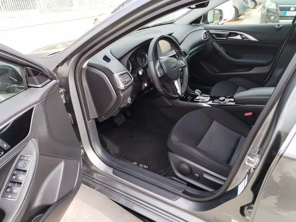 Infiniti Q30 1.5 Dci PREMIUM TETTO NAVI LED 12/2017-photo-13