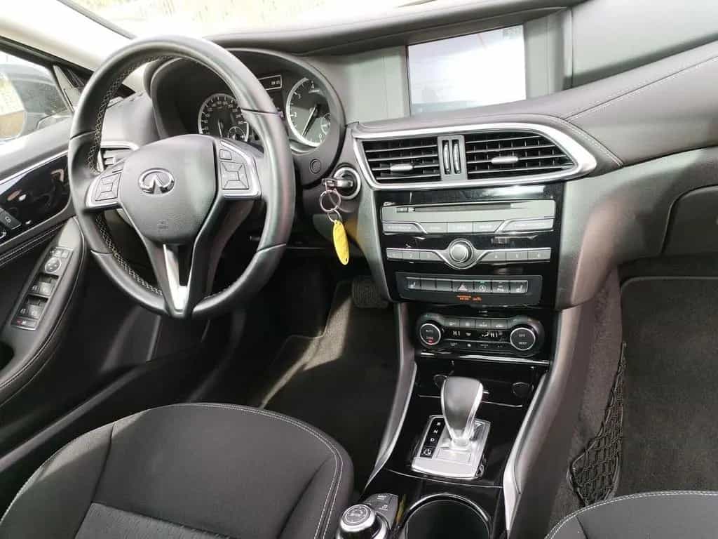 Infiniti Q30 1.5 Dci PREMIUM TETTO NAVI LED 12/2017-photo-4