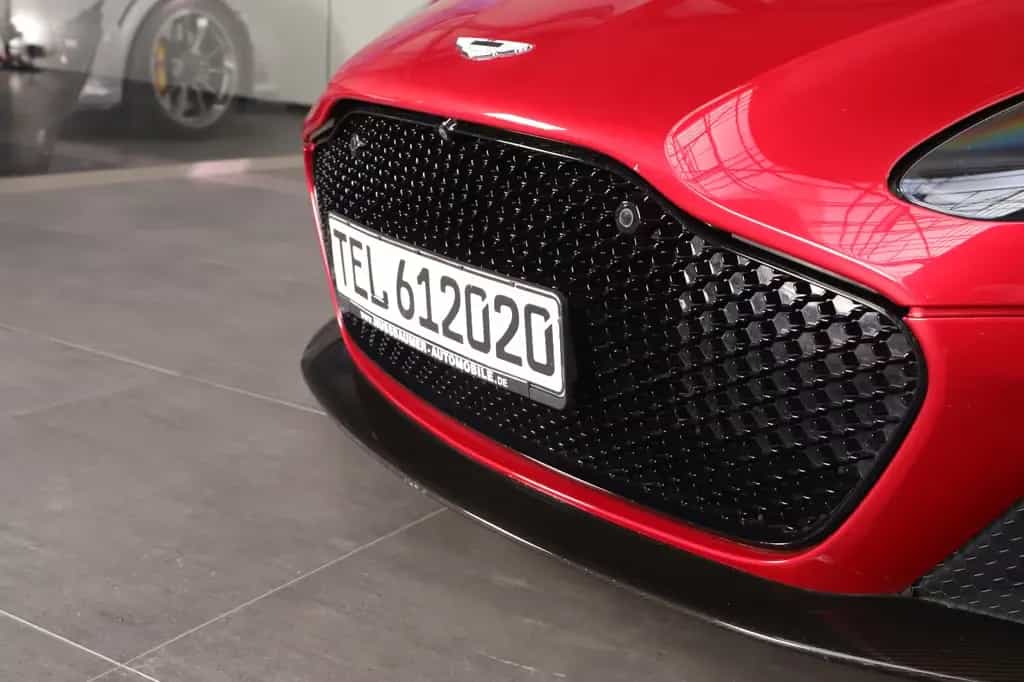 Aston Martin DBS 5.2 V12 Coupé U-Frei S-Heft Topzustand Deuts 06/2018-photo-2