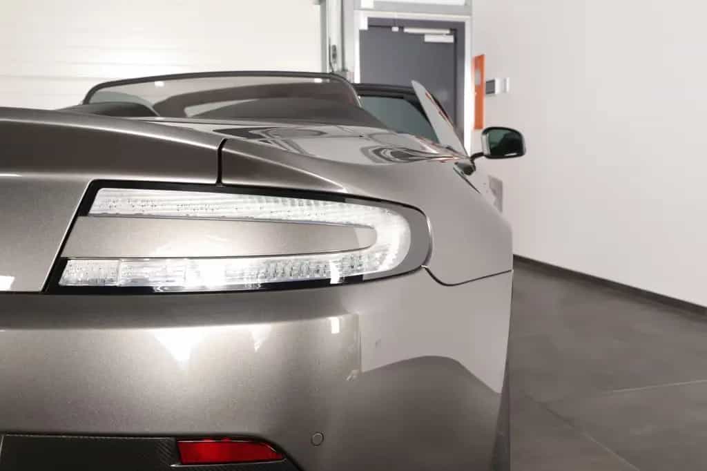 Aston Martin V8 Vantage 4.7 Sondermodell 1 OF 200 Cabrio AMR 04/2019-photo-19
