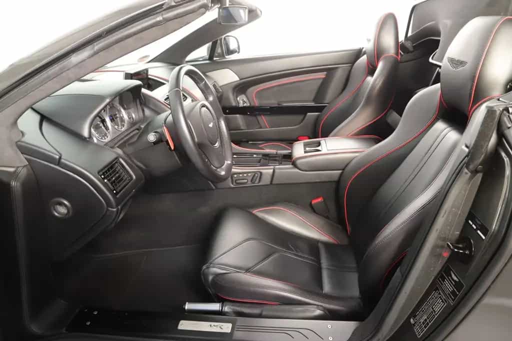 Aston Martin V8 Vantage 4.7 Sondermodell 1 OF 200 Cabrio AMR 04/2019-photo-7