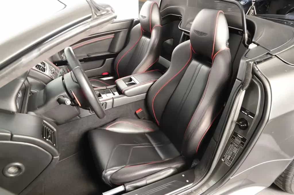Aston Martin V8 Vantage 4.7 Sondermodell 1 OF 200 Cabrio AMR 04/2019-photo-8