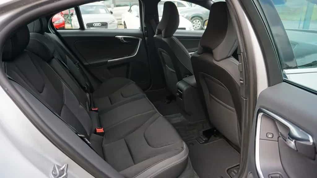 Volvo S60 Lim. Momentum*AHK*Bi-Xenon*Navig.*Tempo.*PDC 10/2014-photo-12