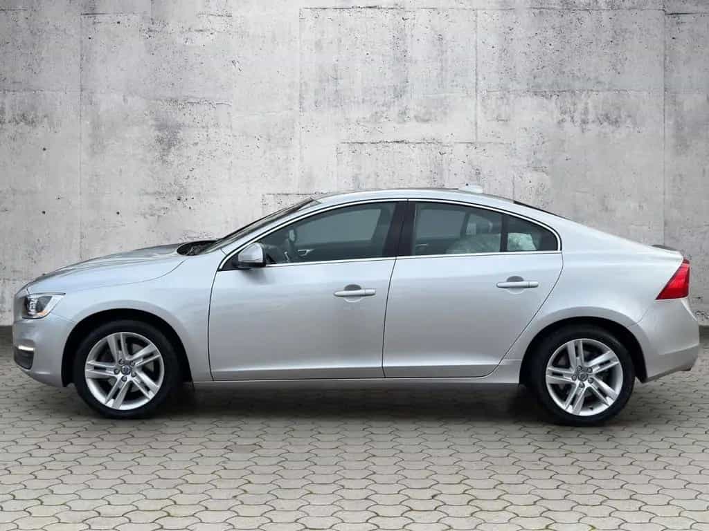 Volvo S60 Lim. Momentum*AHK*Bi-Xenon*Navig.*Tempo.*PDC 10/2014-photo-7