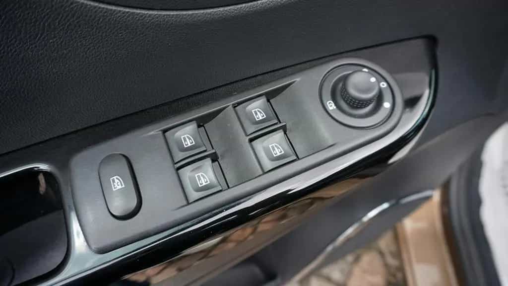 Renault Captur Intens*Navig*PDC*Tempom.*KeylessGO*1.Hand 09/2017-photo-12