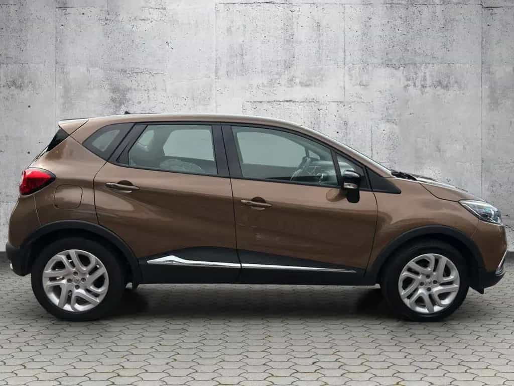 Renault Captur Intens*Navig*PDC*Tempom.*KeylessGO*1.Hand 09/2017-photo-1