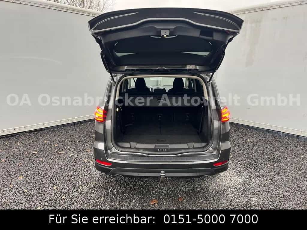 Ford S-Max 150PS Automatik 7Sitze AHK Kamera Navi LED 10/2018-photo-3