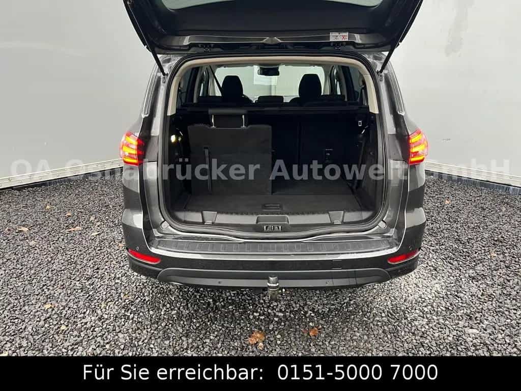 Ford S-Max 150PS Automatik 7Sitze AHK Kamera Navi LED 10/2018-photo-4