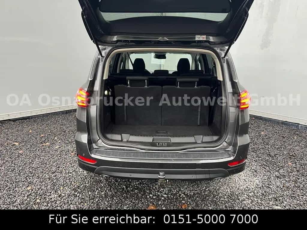 Ford S-Max 150PS Automatik 7Sitze AHK Kamera Navi LED 10/2018-photo-5