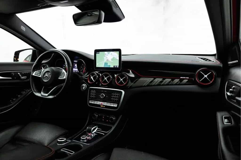 Mercedes-Benz GLA-Class 45 AMG 4MATIC 381 PK Premium+ | Pano | Sport 12/2017-photo-17