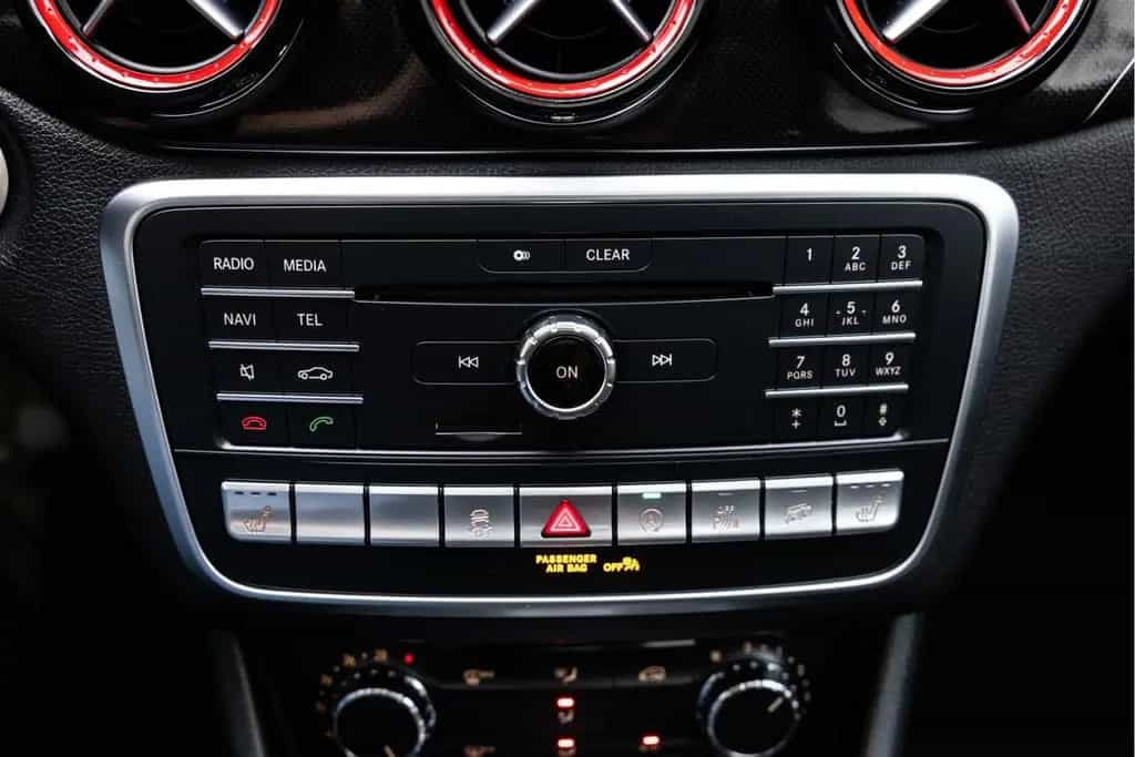 Mercedes-Benz GLA-Class 45 AMG 4MATIC 381 PK Premium+ | Pano | Sport 12/2017-photo-41
