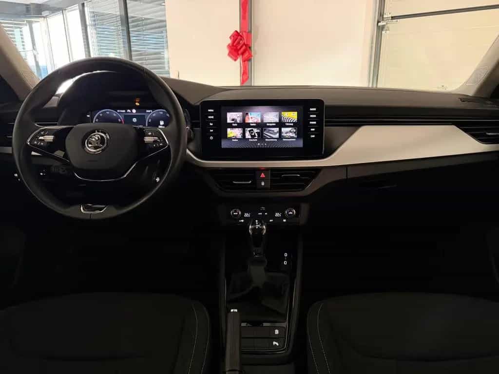 Skoda Kamiq 1.0 TSI DSG Ambition *LED*NAVI*R-KAMERA* 09/2022-photo-18